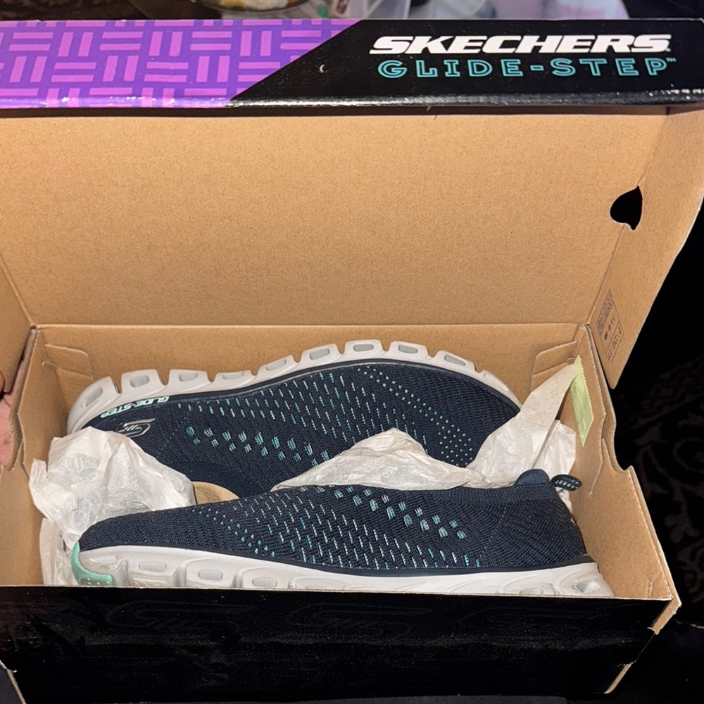 Skechers Glide-Step Navy Sneakers